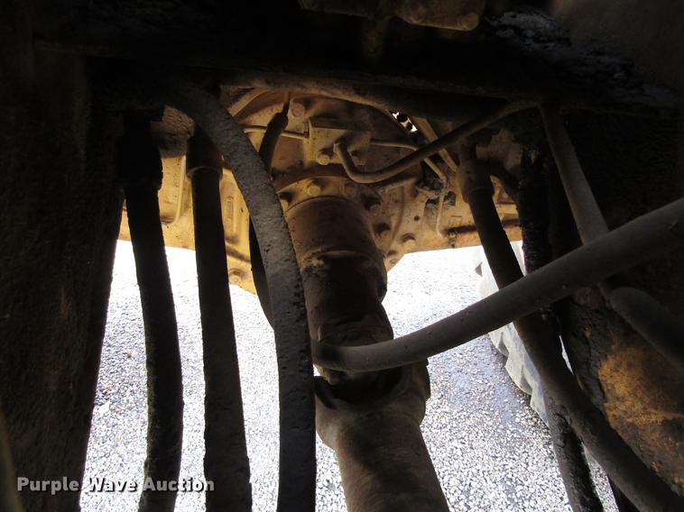 image for item DC0079 1983 Caterpillar 966D wheel loader