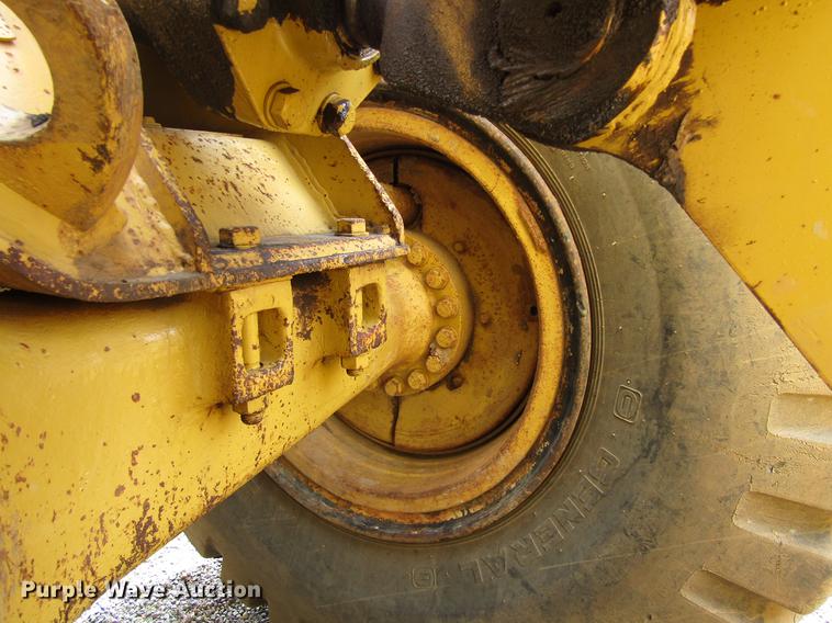 image for item DC0079 1983 Caterpillar 966D wheel loader