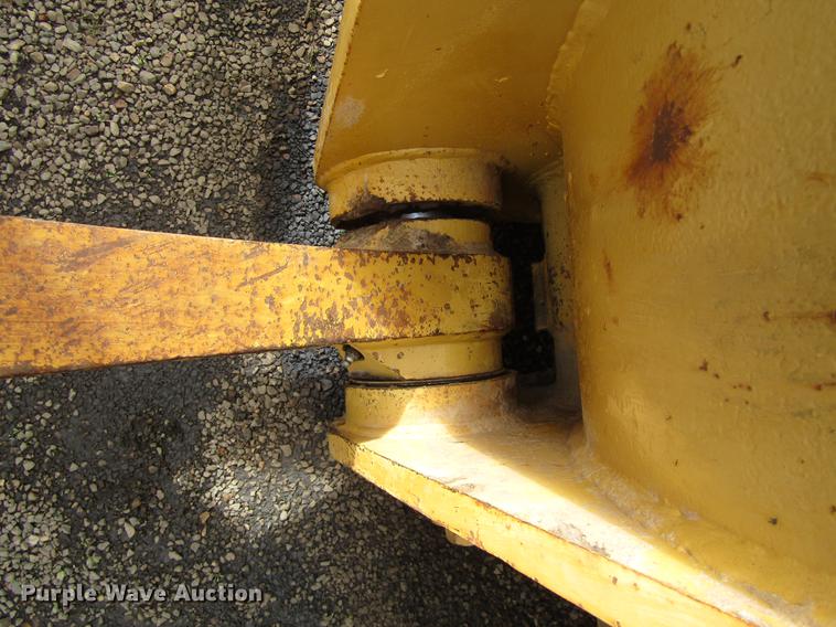 image for item DC0079 1983 Caterpillar 966D wheel loader