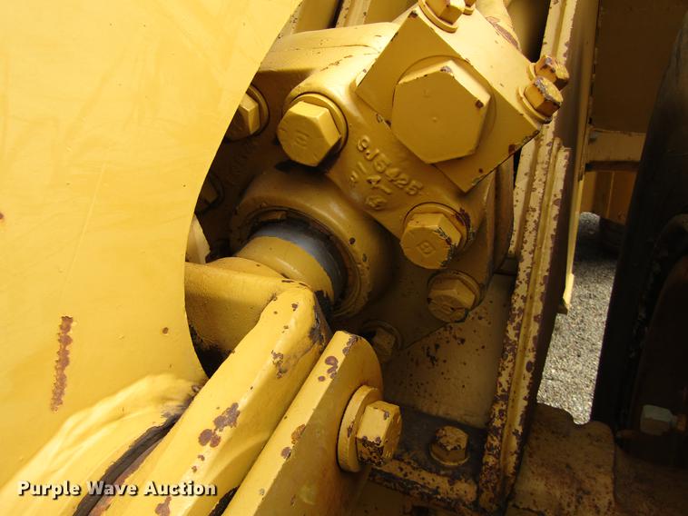 image for item DC0079 1983 Caterpillar 966D wheel loader