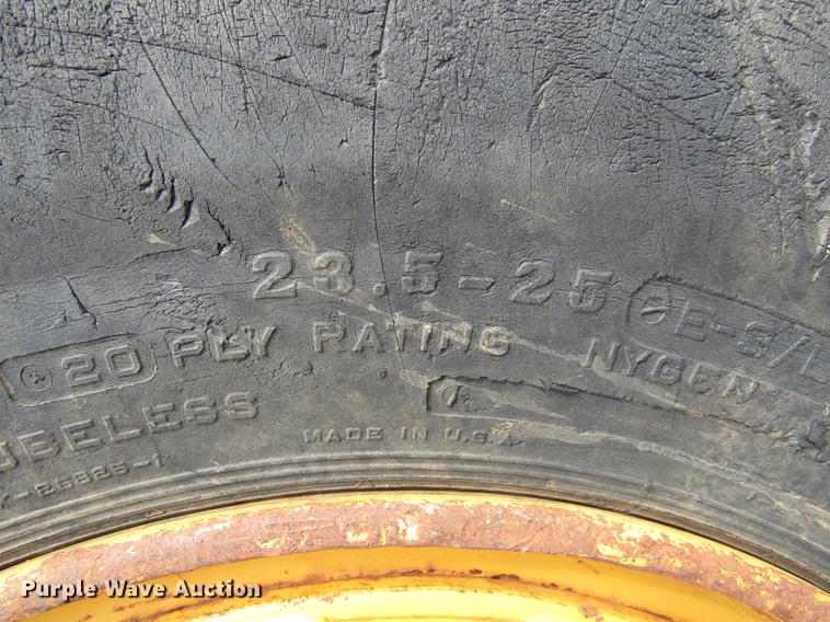 image for item DC0079 1983 Caterpillar 966D wheel loader