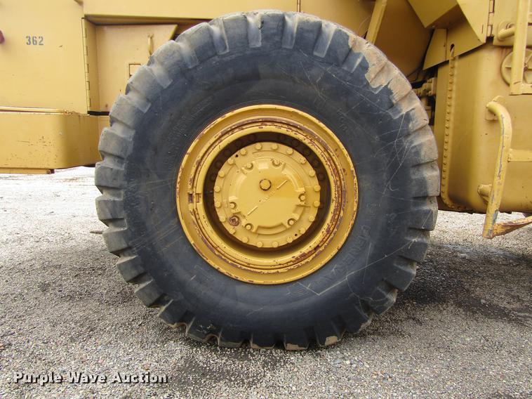 image for item DC0079 1983 Caterpillar 966D wheel loader