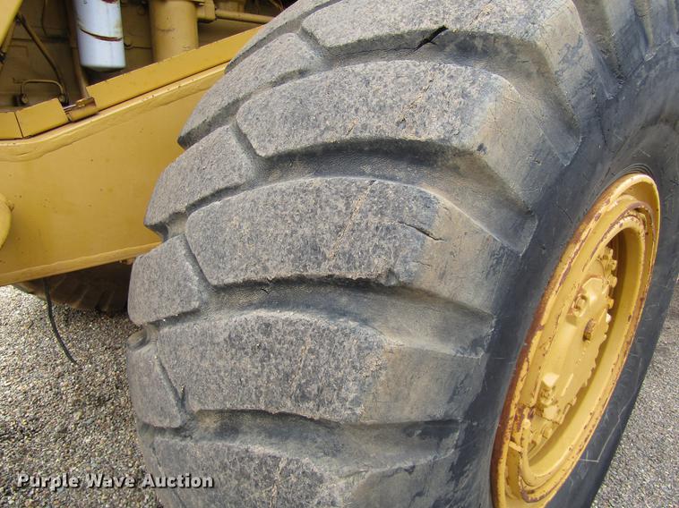 image for item DC0079 1983 Caterpillar 966D wheel loader