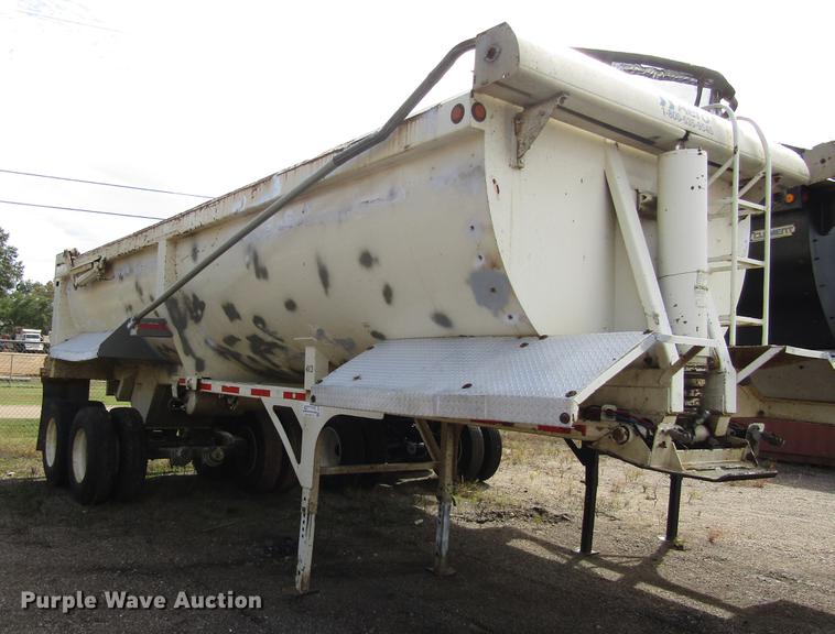 image for item DC0081 2000 Clement RKHL2625 end dump trailer