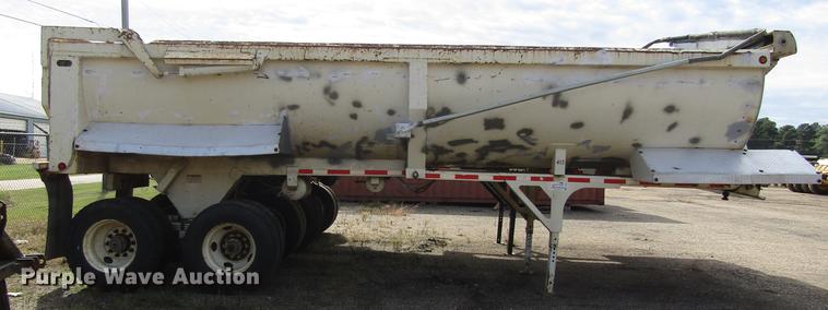 image for item DC0081 2000 Clement RKHL2625 end dump trailer