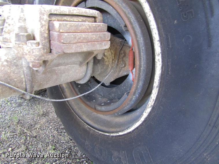 image for item DC0081 2000 Clement RKHL2625 end dump trailer