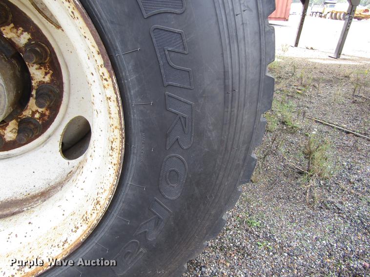 image for item DC0081 2000 Clement RKHL2625 end dump trailer