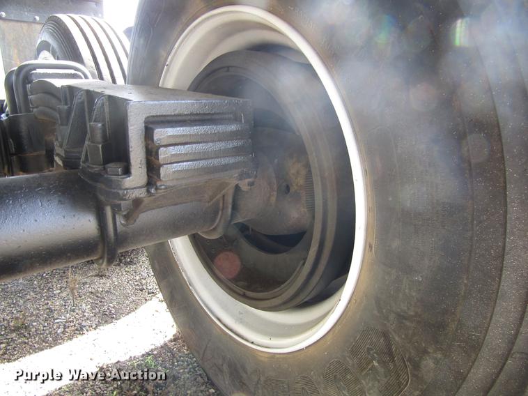 image for item DC0082 2002 Clement RKHL2625 end dump trailer