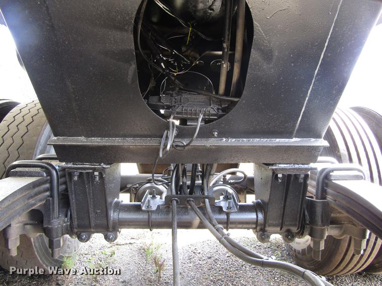 image for item DC0082 2002 Clement RKHL2625 end dump trailer