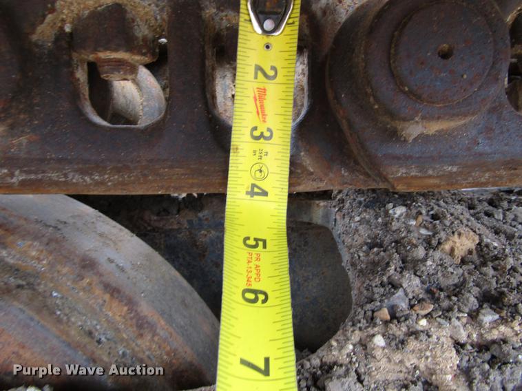 image for item DC0083 2001 John Deere 200LC excavator