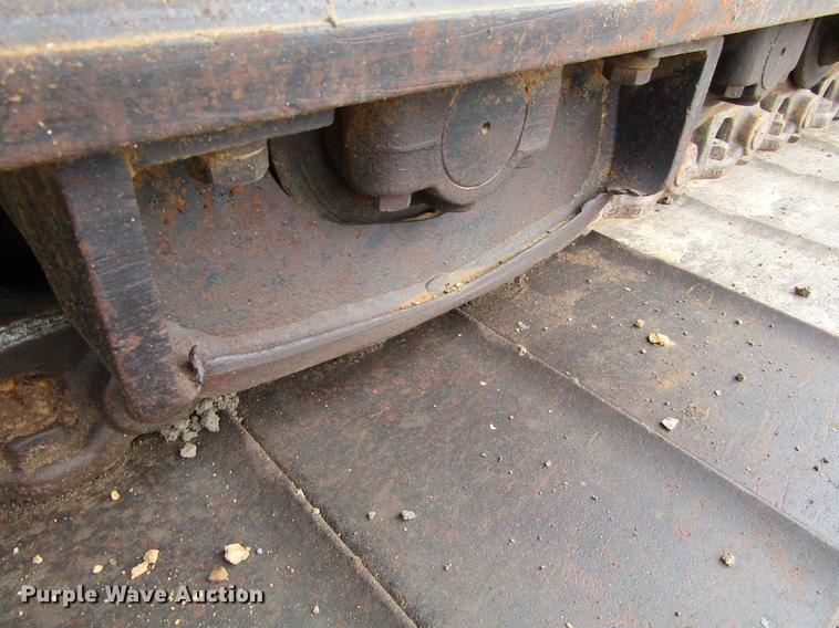 image for item DC0083 2001 John Deere 200LC excavator