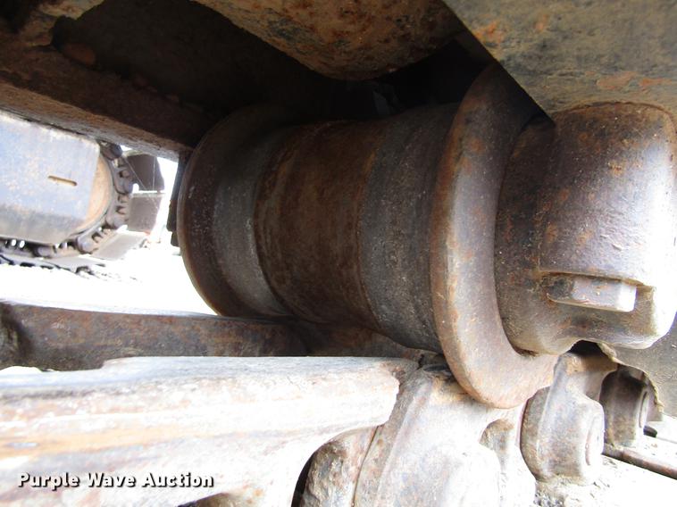 image for item DC0083 2001 John Deere 200LC excavator