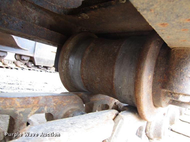 image for item DC0083 2001 John Deere 200LC excavator