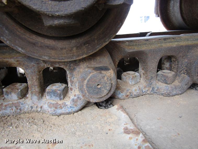 image for item DC0083 2001 John Deere 200LC excavator