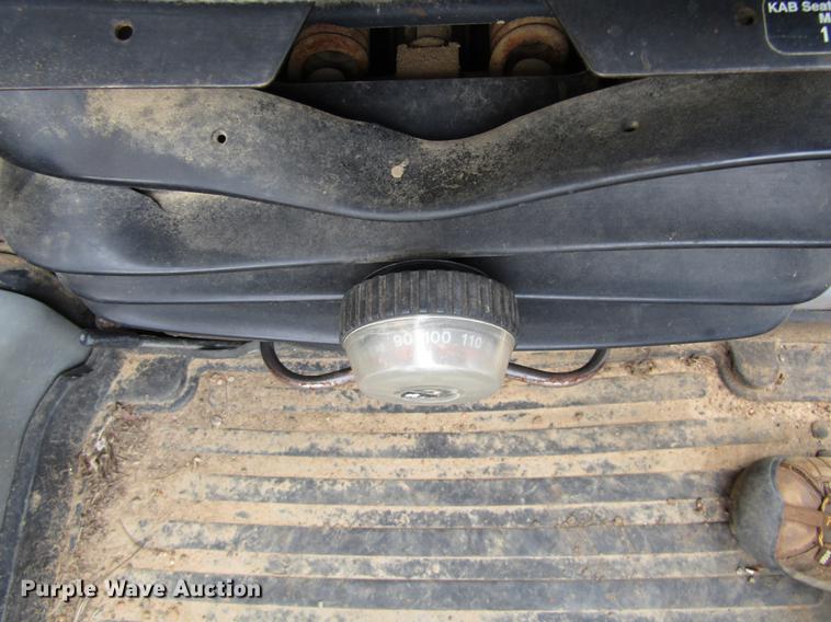 image for item DC0084 1999 John Deere 270LC excavator