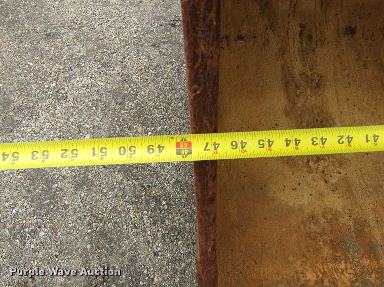 image for item DC0084 1999 John Deere 270LC excavator