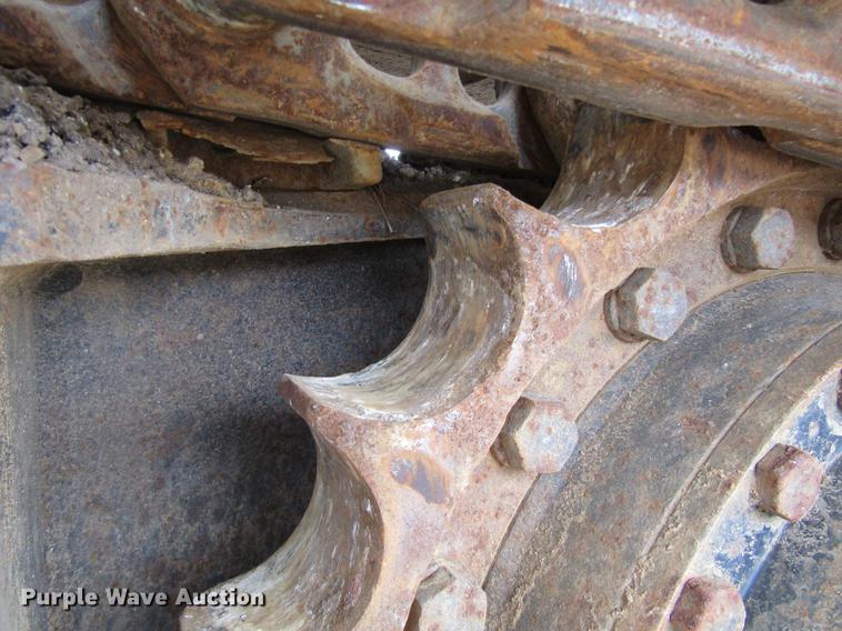 image for item DC0084 1999 John Deere 270LC excavator