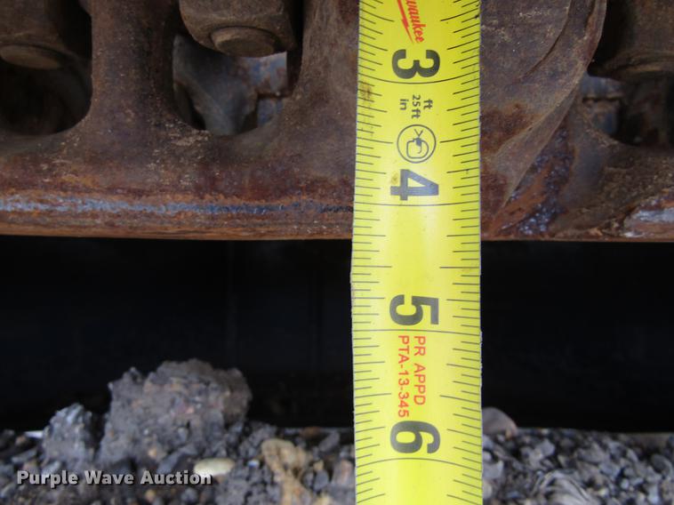 image for item DC0084 1999 John Deere 270LC excavator