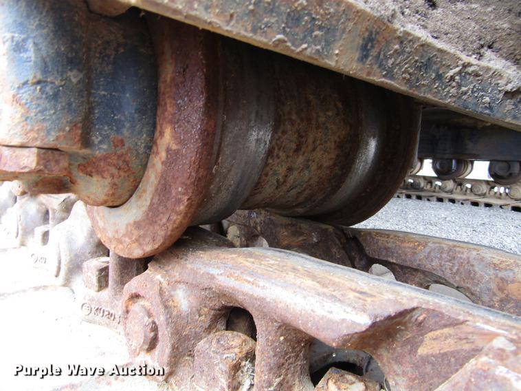 image for item DC0084 1999 John Deere 270LC excavator