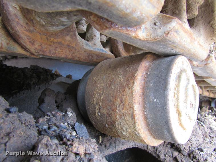 image for item DC0084 1999 John Deere 270LC excavator