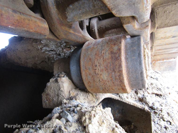 image for item DC0084 1999 John Deere 270LC excavator