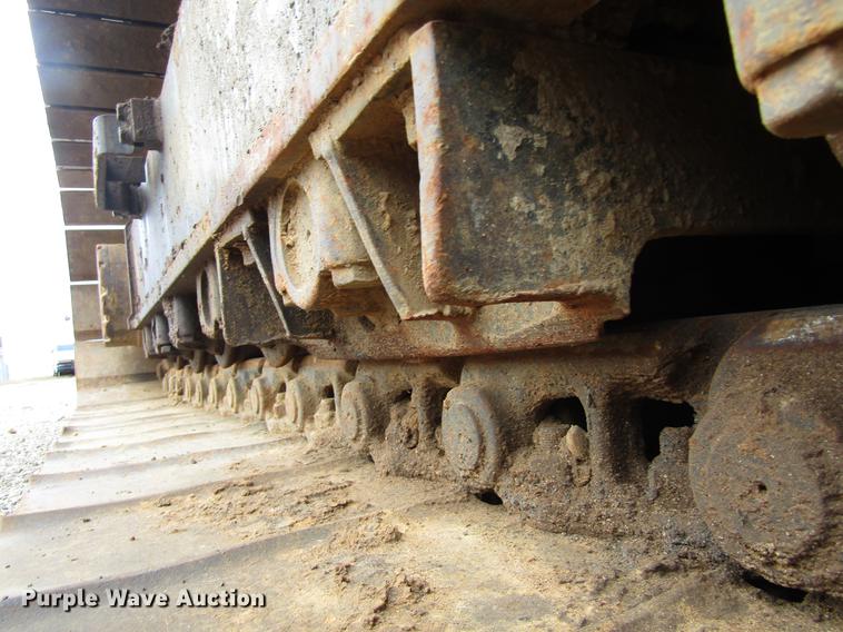 image for item DC0084 1999 John Deere 270LC excavator