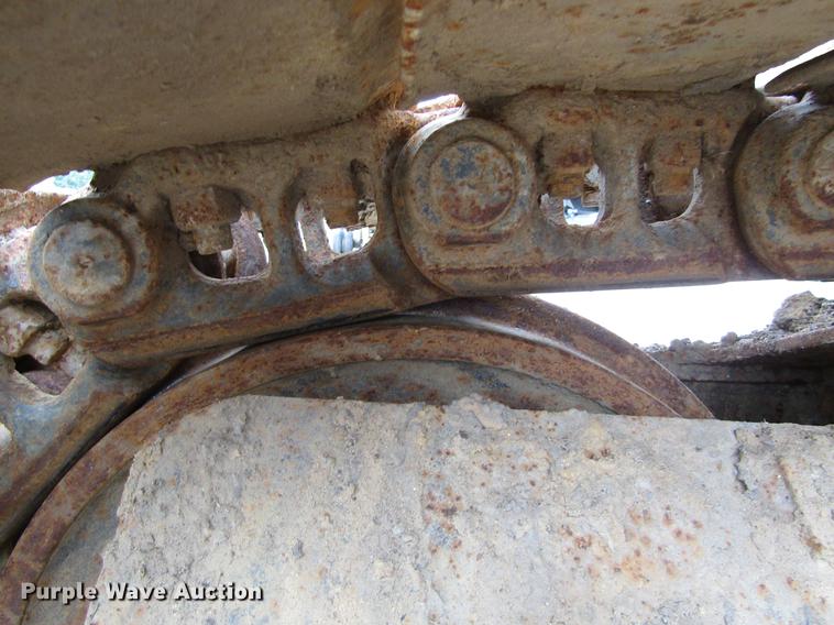 image for item DC0084 1999 John Deere 270LC excavator