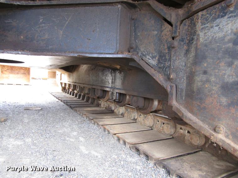 image for item DC0084 1999 John Deere 270LC excavator