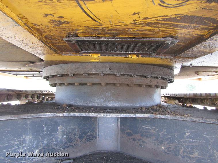 image for item DC0084 1999 John Deere 270LC excavator