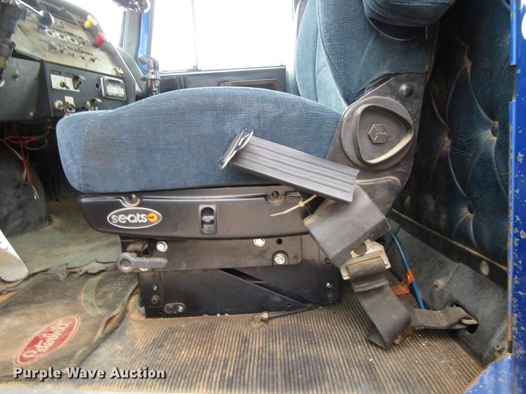 image for item DC0085 1994 Western Star 4964F semi truck