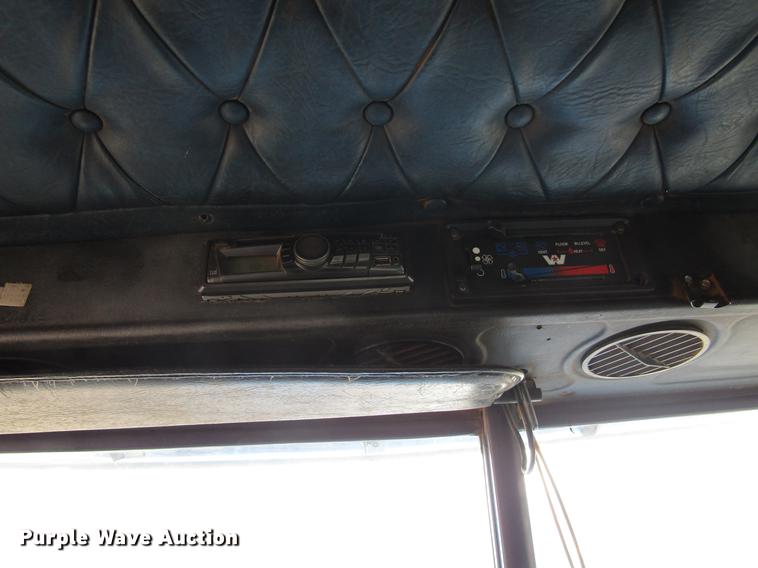 image for item DC0085 1994 Western Star 4964F semi truck