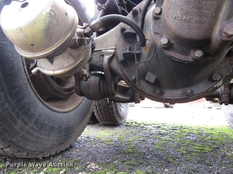 image for item DC0085 1994 Western Star 4964F semi truck