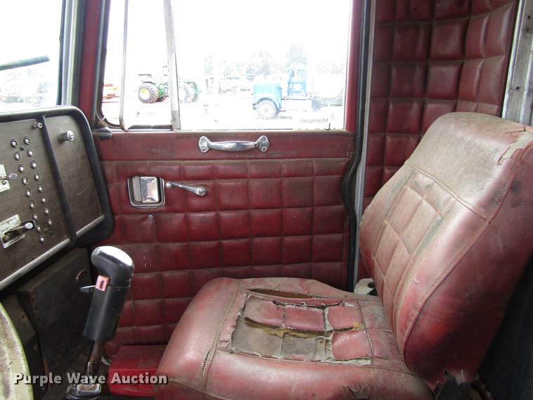 image for item DC0086 1983 Peterbilt 369 semi truck