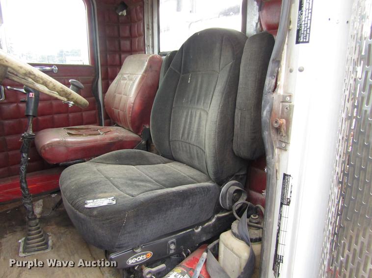 image for item DC0086 1983 Peterbilt 369 semi truck