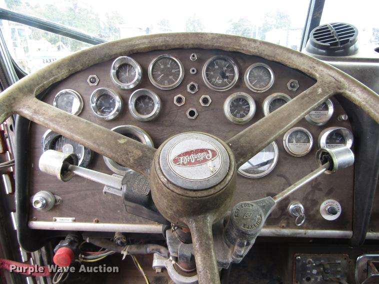 image for item DC0086 1983 Peterbilt 369 semi truck