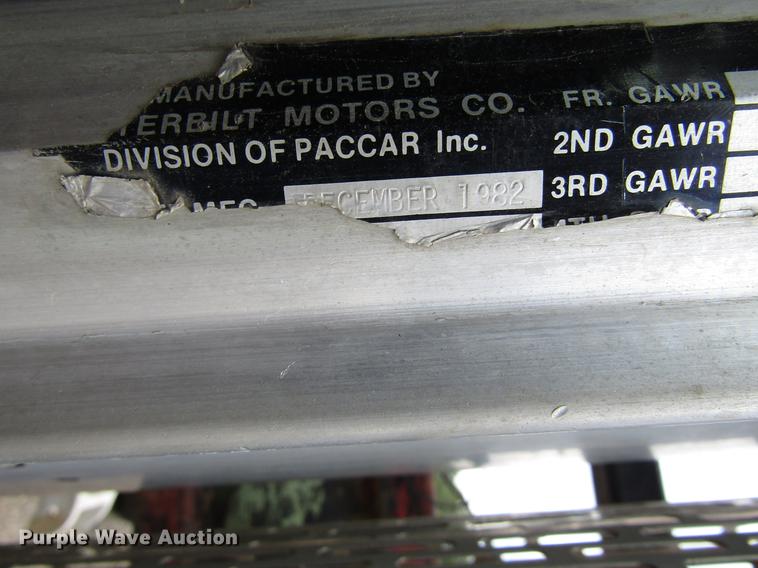 image for item DC0086 1983 Peterbilt 369 semi truck