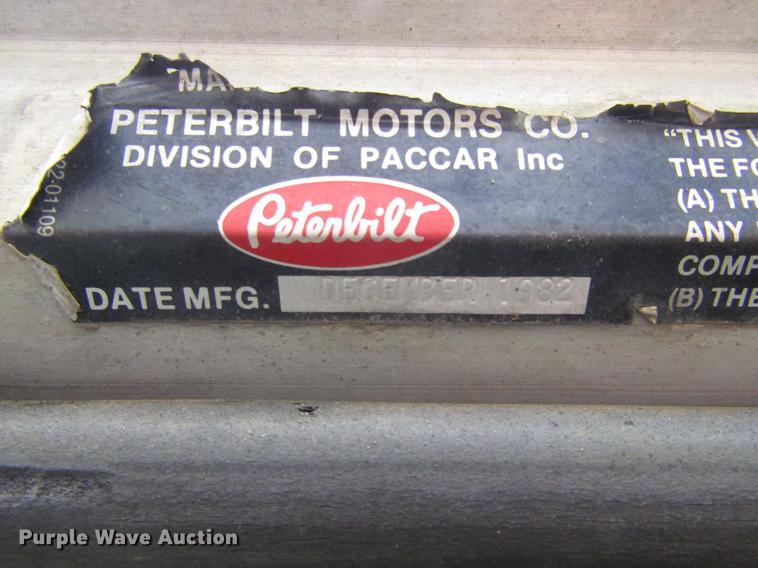 image for item DC0086 1983 Peterbilt 369 semi truck