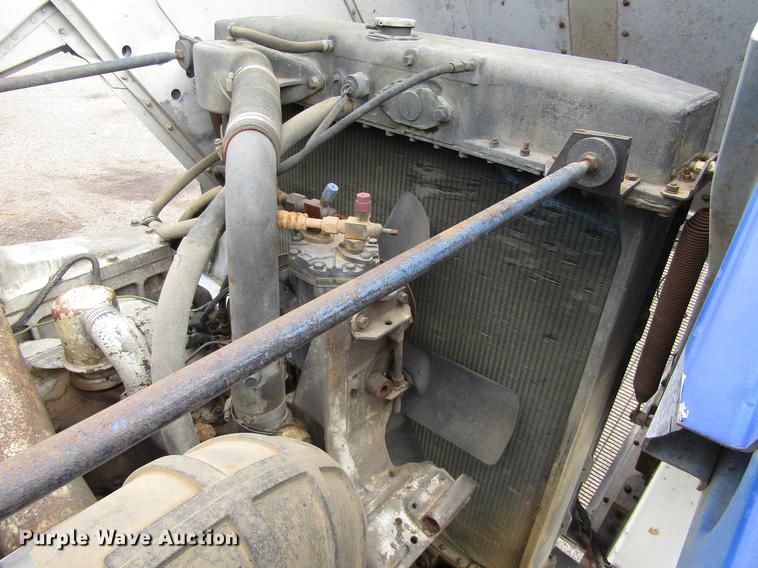 image for item DC0086 1983 Peterbilt 369 semi truck