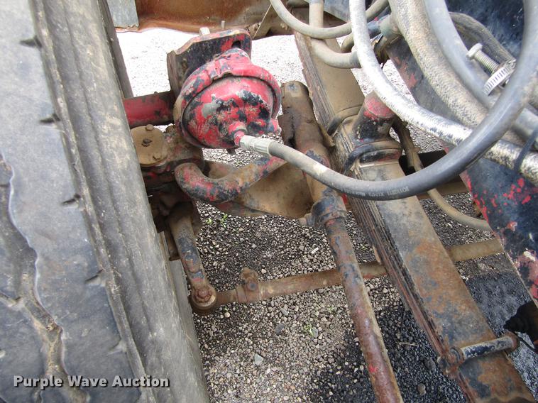 image for item DC0086 1983 Peterbilt 369 semi truck