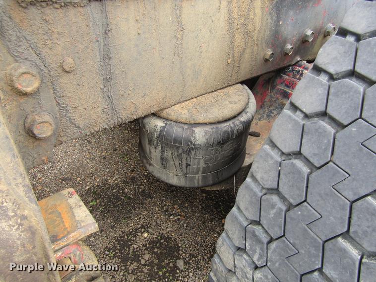 image for item DC0086 1983 Peterbilt 369 semi truck