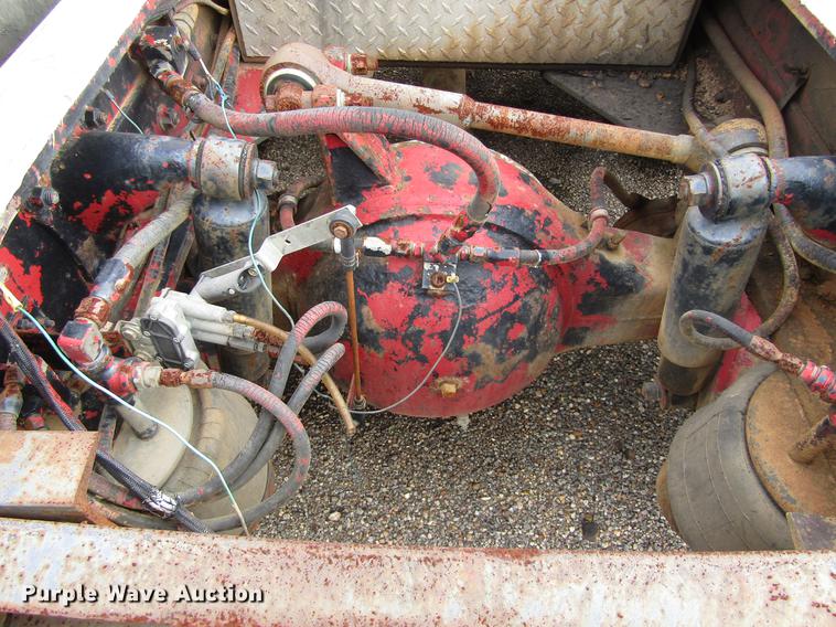 image for item DC0086 1983 Peterbilt 369 semi truck