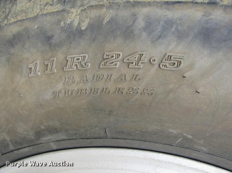 image for item DC0086 1983 Peterbilt 369 semi truck