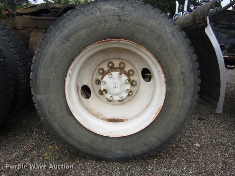 image for item DC0086 1983 Peterbilt 369 semi truck