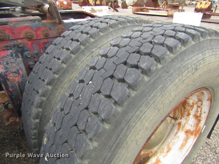 image for item DC0086 1983 Peterbilt 369 semi truck