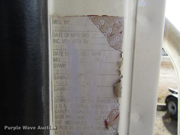 image for item DC0087 2001 Mack CH613 vacuum truck