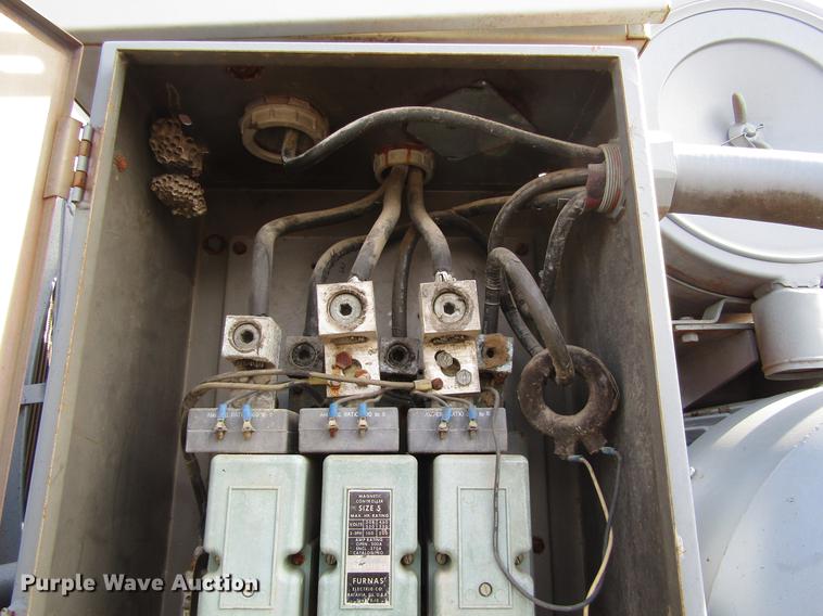 image for item DC0089 Worthington RollAir 200 air compressor