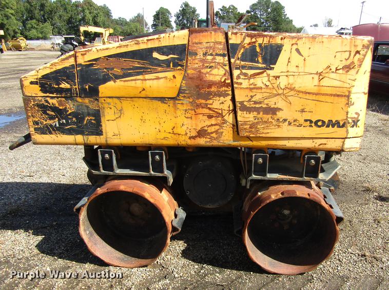 image for item DC0092 JCB Vibromax VM1500M trench compactor