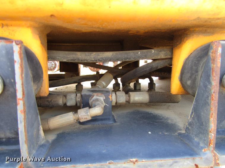 image for item DC0092 JCB Vibromax VM1500M trench compactor