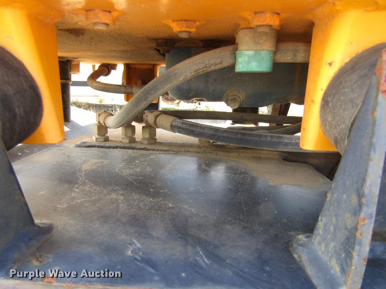 image for item DC0092 JCB Vibromax VM1500M trench compactor