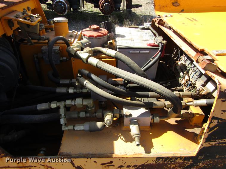 image for item DC0092 JCB Vibromax VM1500M trench compactor